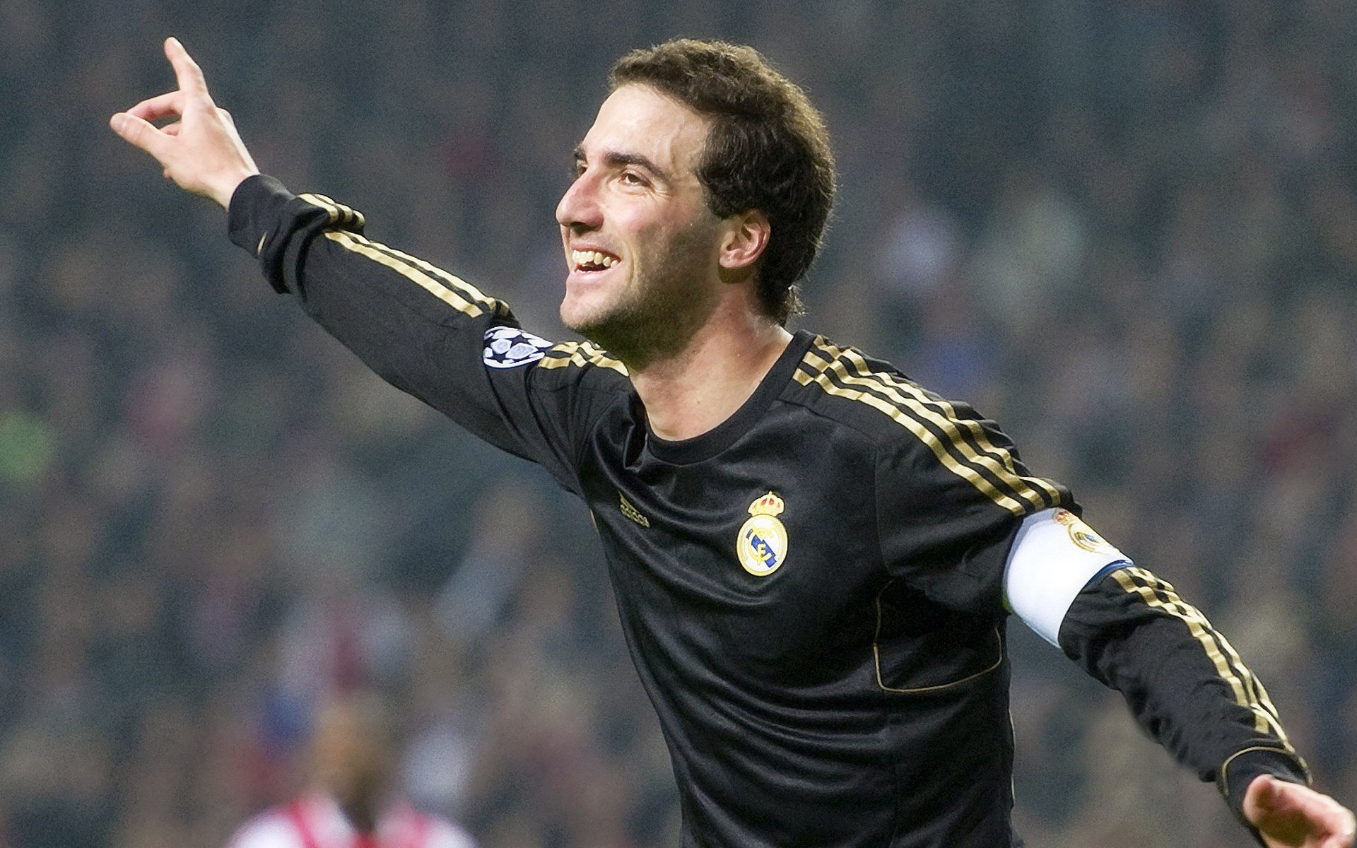 美国马术协会举办“Mustang Challenge”文化交流活动，促进传统文化传承。